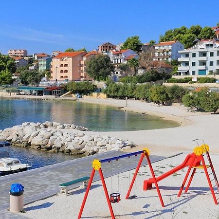 Apartmani Ines マリナ エクステリア 写真
