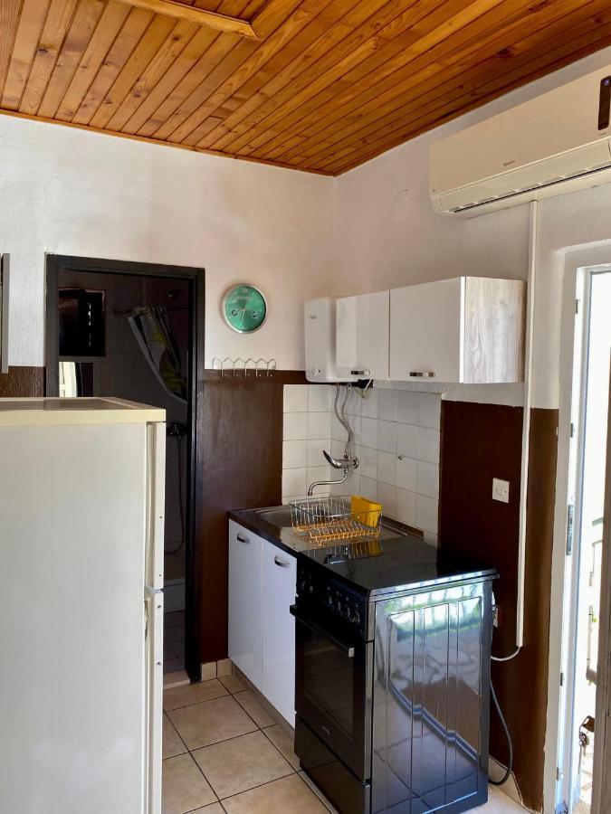 Apartmani Ines マリナ エクステリア 写真