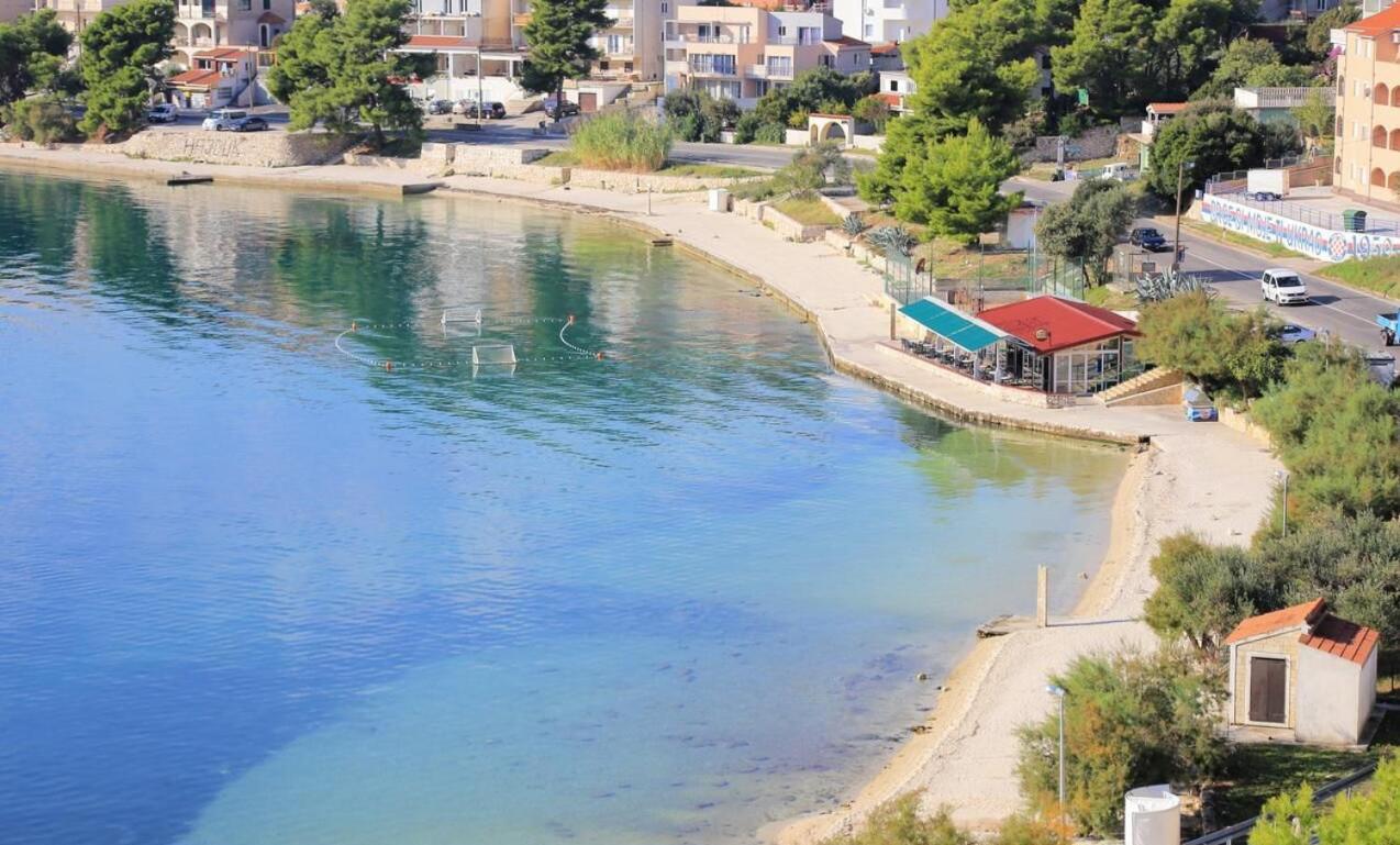 Apartmani Ines マリナ エクステリア 写真